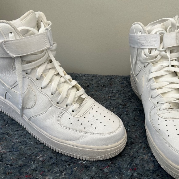 Nike Air Force 1 Hightops - Picture 1 of 3